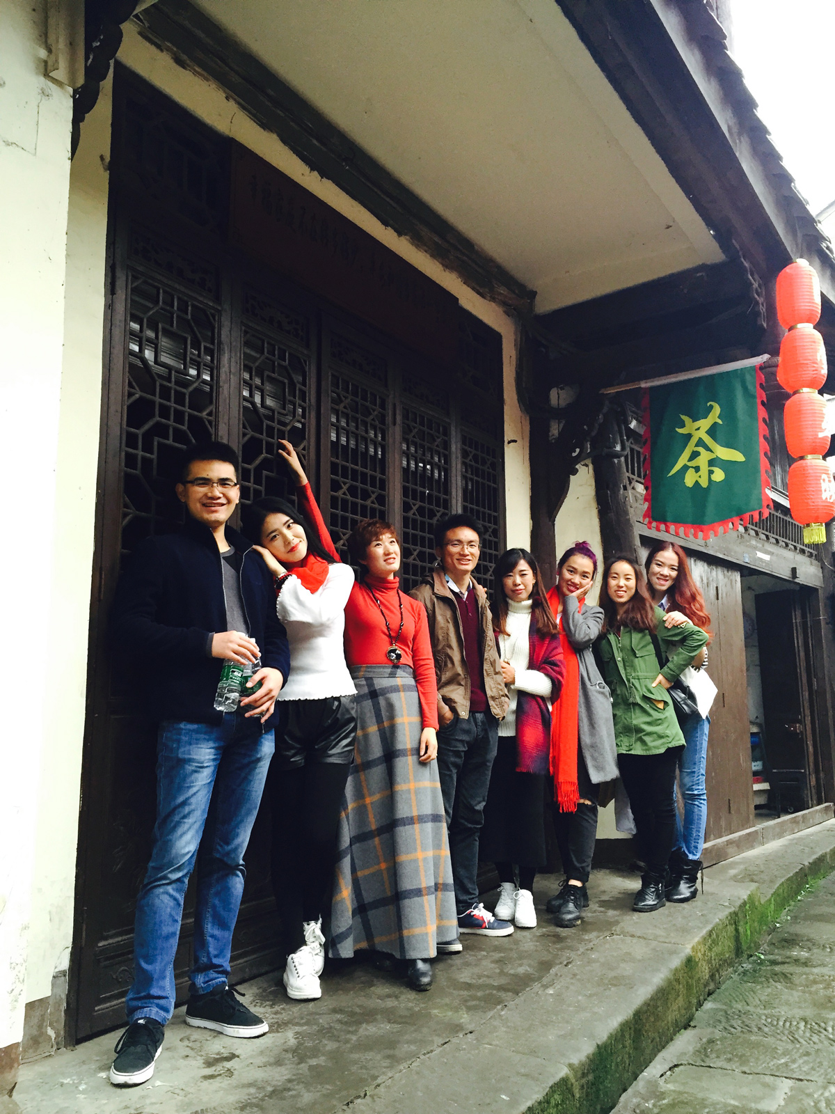 旁边妹子不错-主动依靠