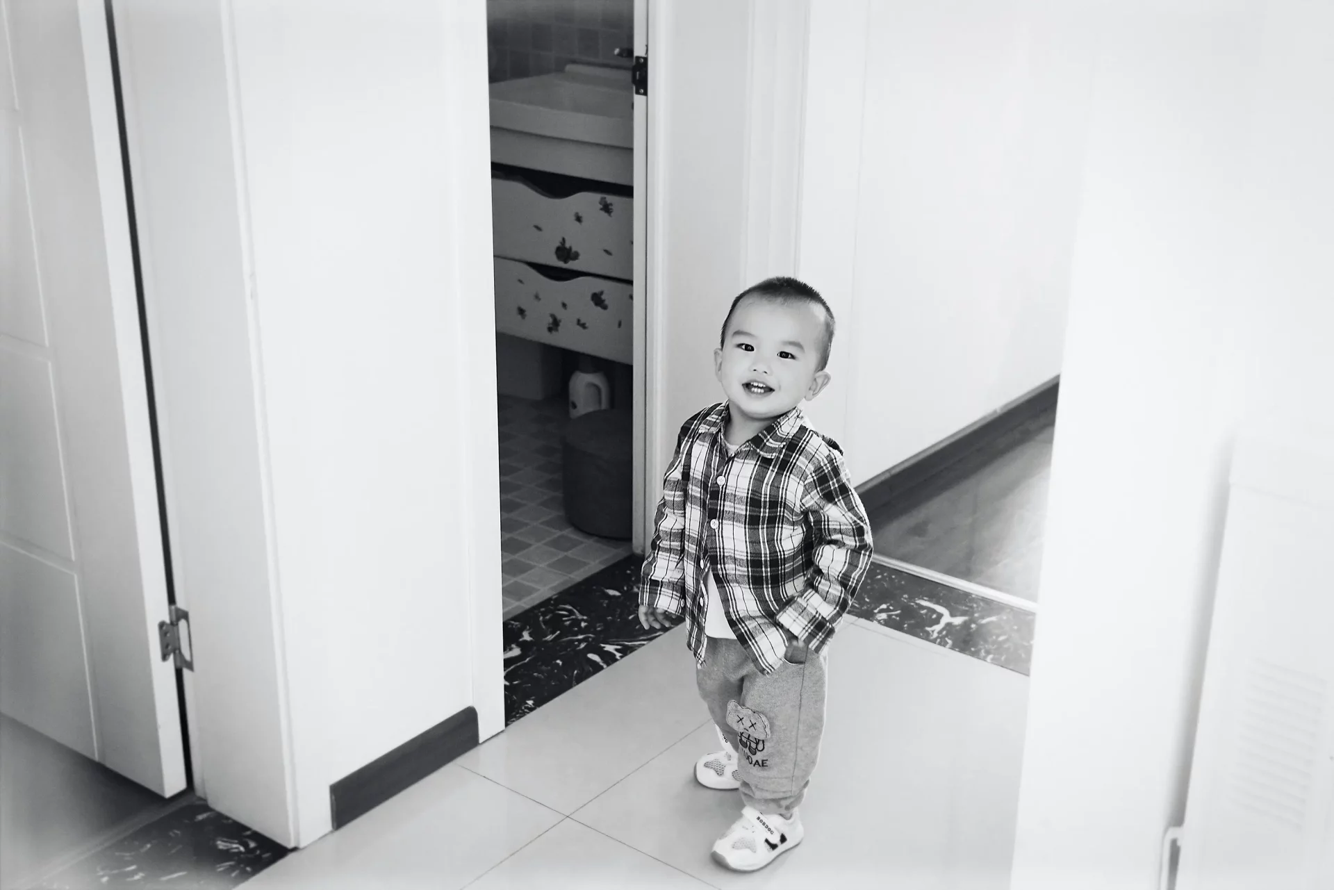 一岁多小孩子脾气暴躁怎么办？