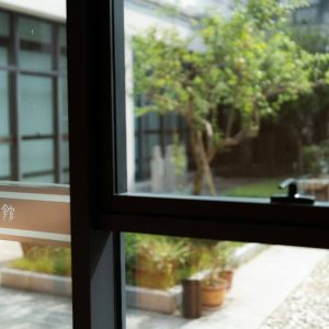 打卡重庆永川美术馆：艺香剪纸、三峡蝶画和永川棕编技艺…