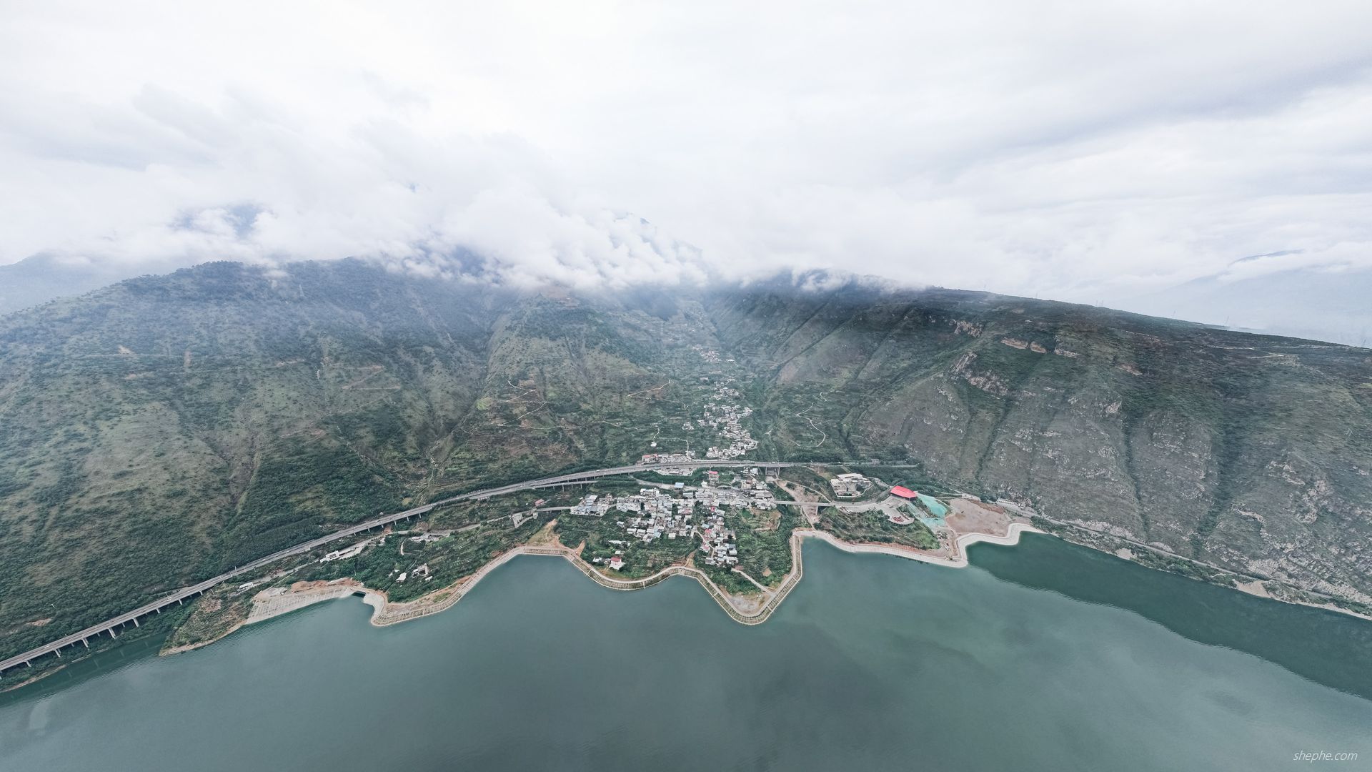 二〇二四·国庆出行记录：西昌建昌古城、邛海泸山景区与汉源湖