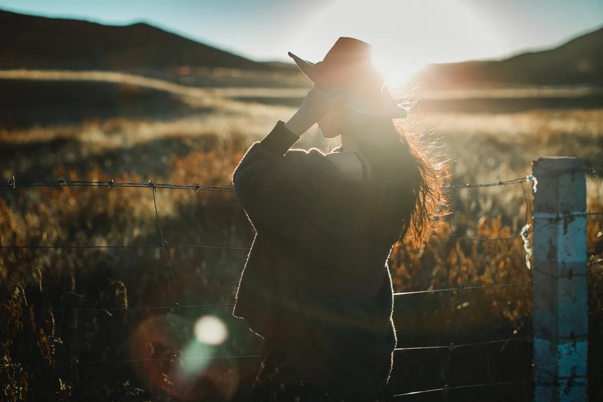 摄影师 Luna  花间摄影学院调色预设（LR / PS）