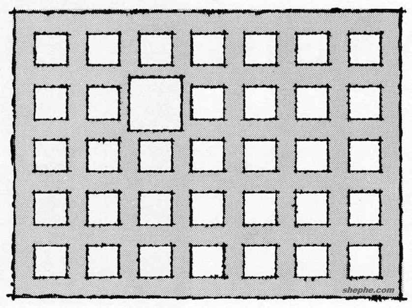 利用大小对比突出趣味中心（摘自摄影构图学）