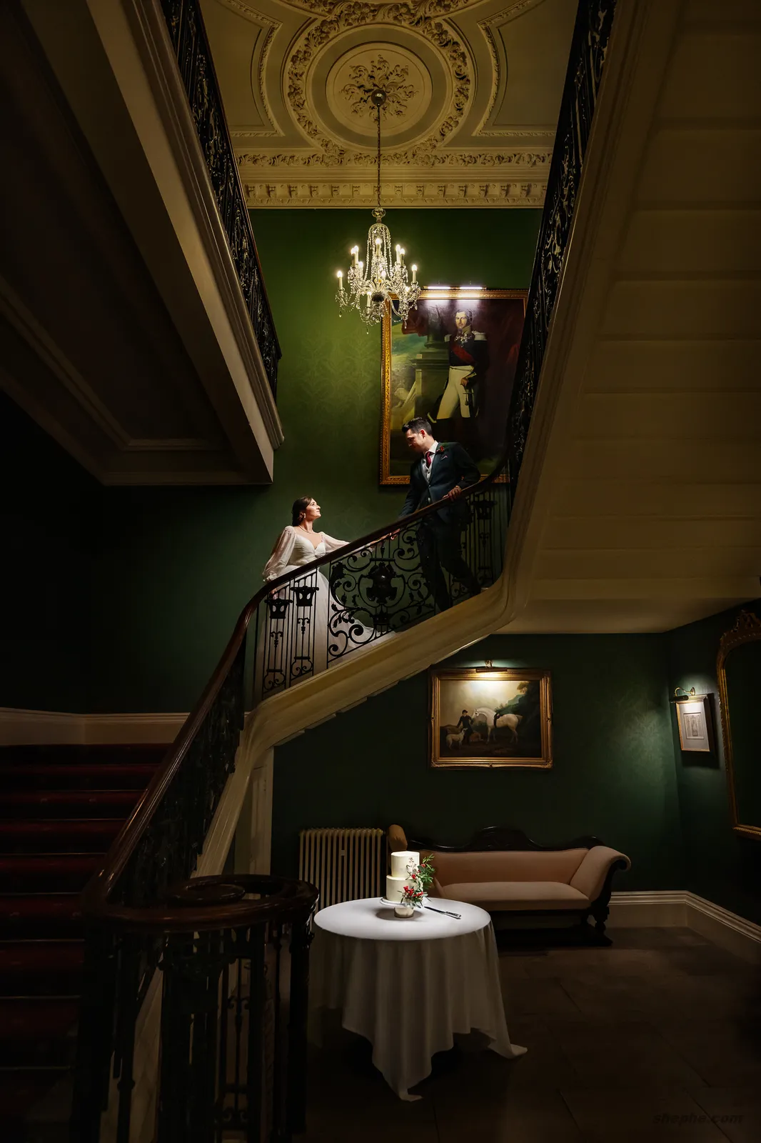 婚礼蛋糕怎么拍？构图、光线与参数全流程详解