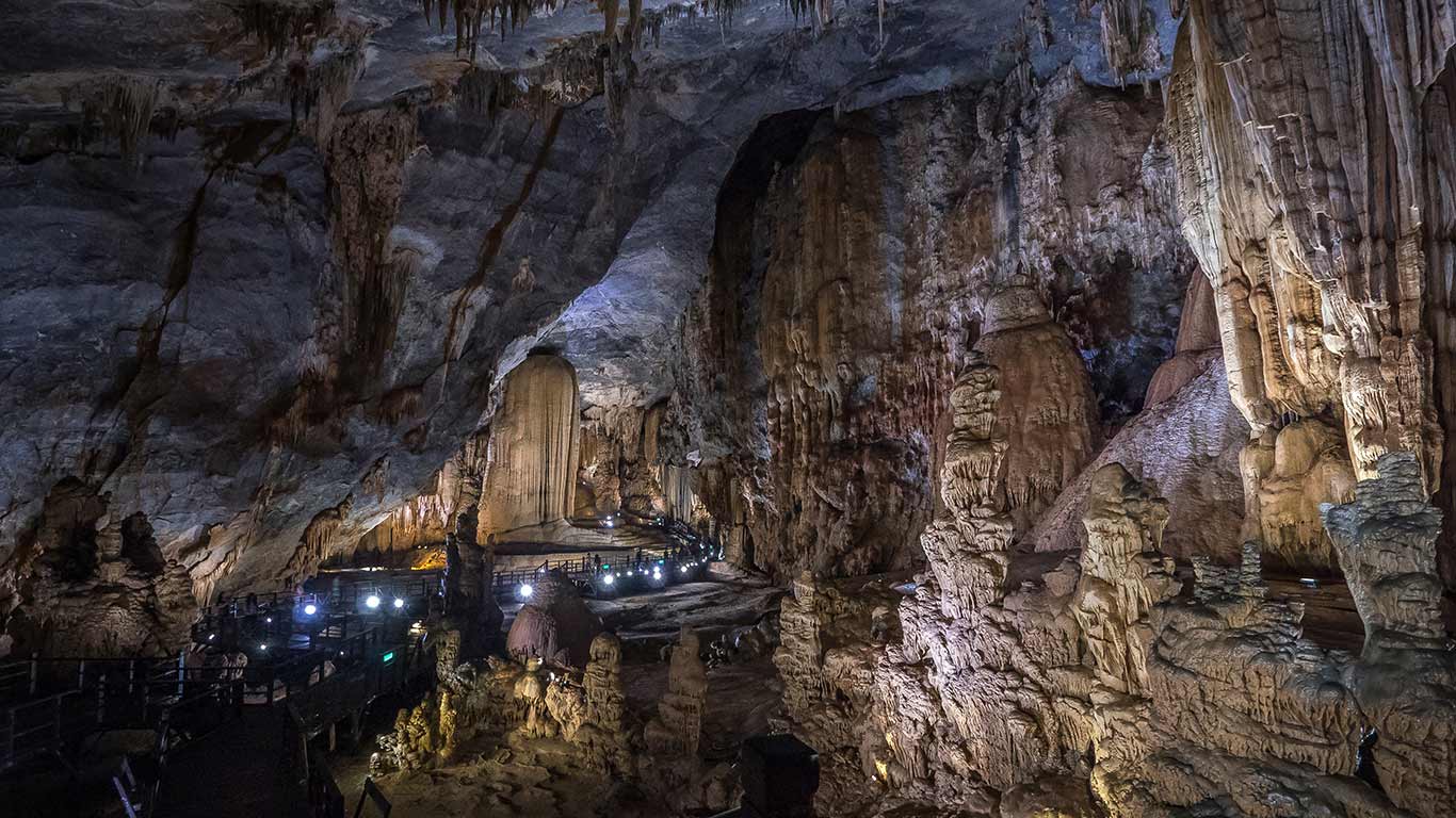 地下天堂  |  天堂洞, 峰牙-格邦国家公园, 越南 (© Pakawat Thongcharoen/Getty Images)  -  2026/03/31