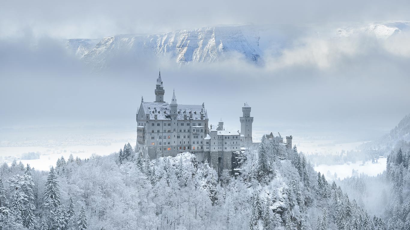 巴伐利亚的瑰宝  |  新天鹅堡，巴伐利亚州，德国 (© www.fredconcha.com @ All Rights Reserved/Getty Images)  -  2026/01/26
