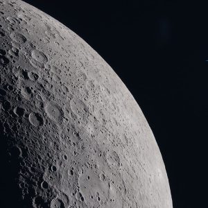 必应每日一图合集：月瞰寰宇，带你去遥远的星辰大海 | 2026 第 30 周
